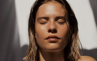 Wat acne je kan vertellen over je gezondheid: 6 verrassende aanwijzingen